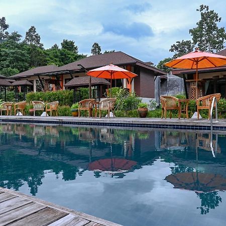 ホテル Cascade Tara Na Mueang エクステリア 写真