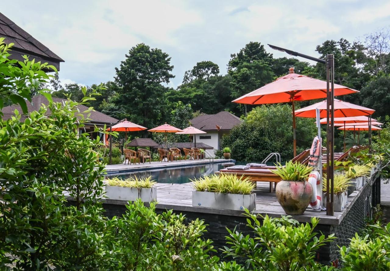 ホテル Cascade Tara Na Mueang エクステリア 写真